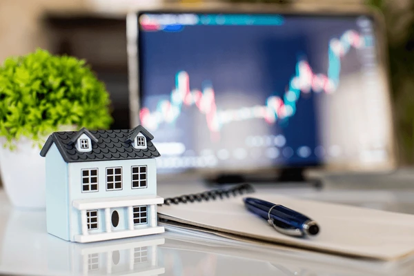 Property Valuation & Market Analysis